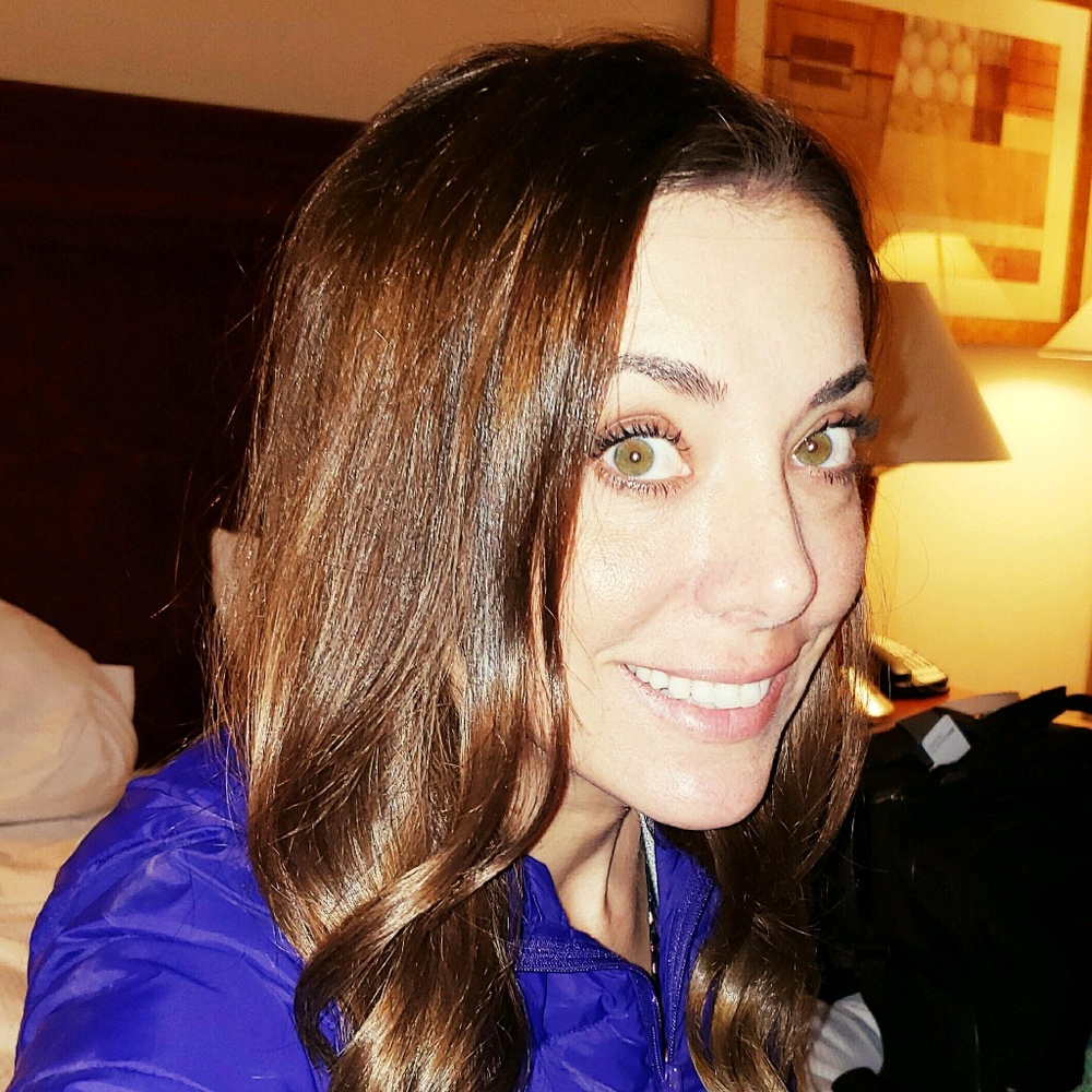 Meet your Posher, Dana